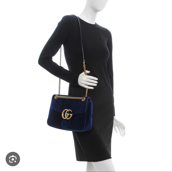 Gently loved Gucci Marmont medium bag in cobalt blue. Purchased from Gucci store - Picture 10 of 10